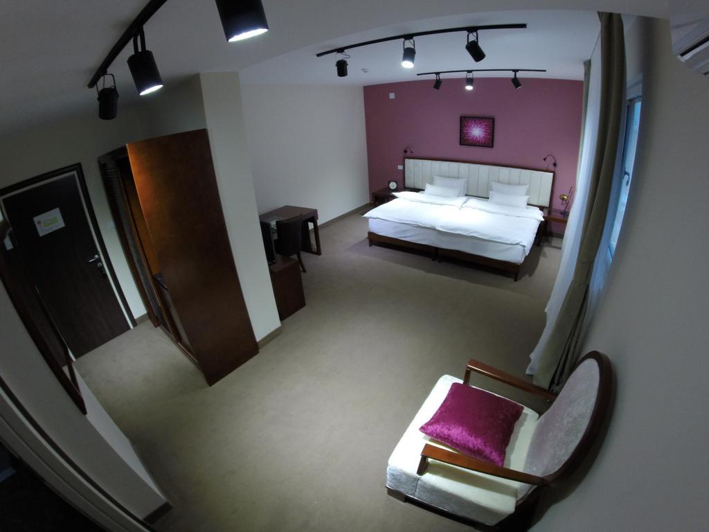 Garni Hotel Fortuna Belgrado Buitenkant foto