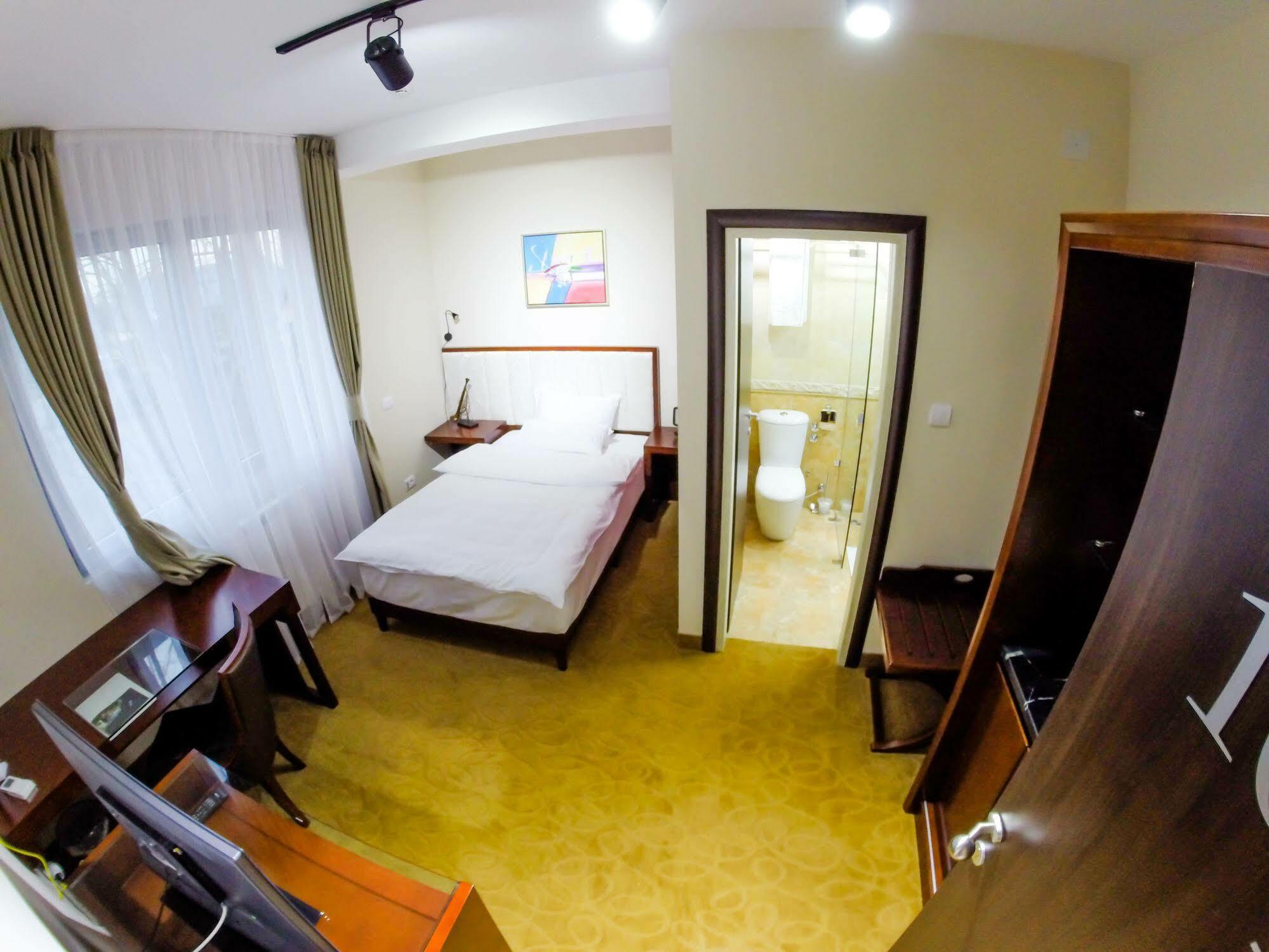 Garni Hotel Fortuna Belgrado Buitenkant foto